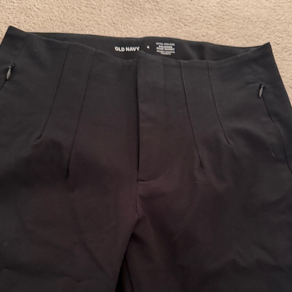 Old Navy polished pixie skinny dress pants- Women's Black Pants - Picture 3 of 5